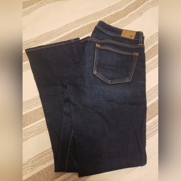 Dark Wash American Eagle Skinny Kick Leg Jeans - Picture 2 of 4